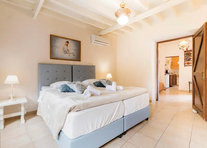 Apart-hotel Kristina's 3*