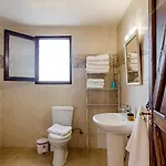 Apartahotel Kristina's 3*