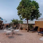 Apartahotel Kristina's 3*