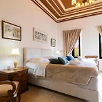 Kristina's Apartahotel 3*