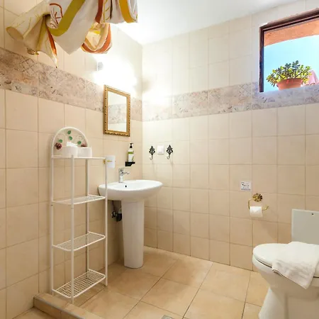 Apartmanhotel Kristina's 3*