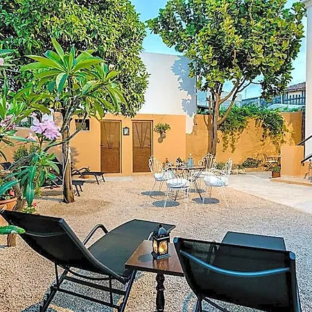 Kristina's Apartahotel Rhodes City