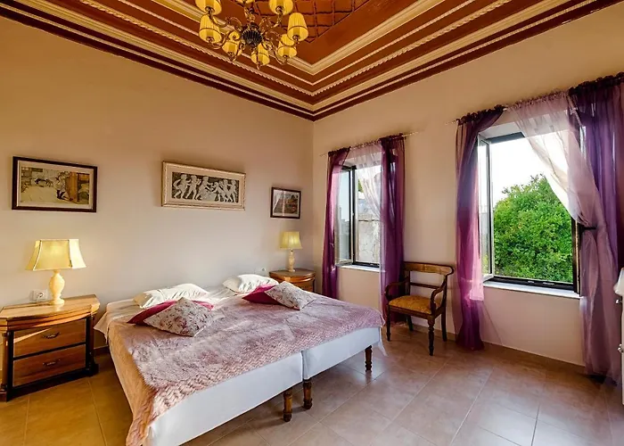 Hotel de apartamente Kristina's 3*